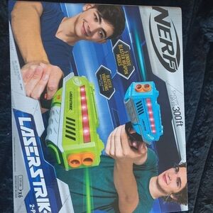 Nerf LaserStrike Blaster Duo - Green and Blue